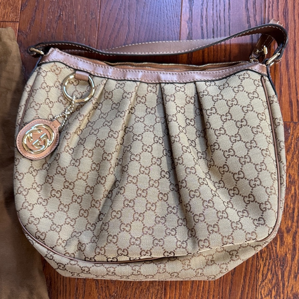 Gucci Tan and Brown Shoulder Bag